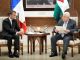 Президент Франции Эмманюэль Макрон и глава Палестинской национальной автономии Махмуд Аббас. Фото: Reuters