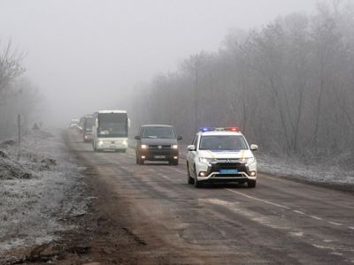 Процесс обмена пленными между украинской стороной и самопровозглашенными ДНР и ЛНР 29.12.19. Фото: Евгений Малолетка / AP