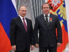 Владимир Путин и Сергей Ролдугин. Фото: Михаил Метцель / ТАСС