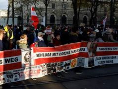 Акция протеста против карантинных мер в Вене, лозунг 